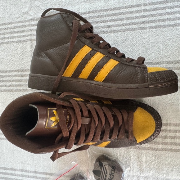 *RARE* Adidas Coffee (Brown) and Yellow High Half Shells - Picture 1 of 14